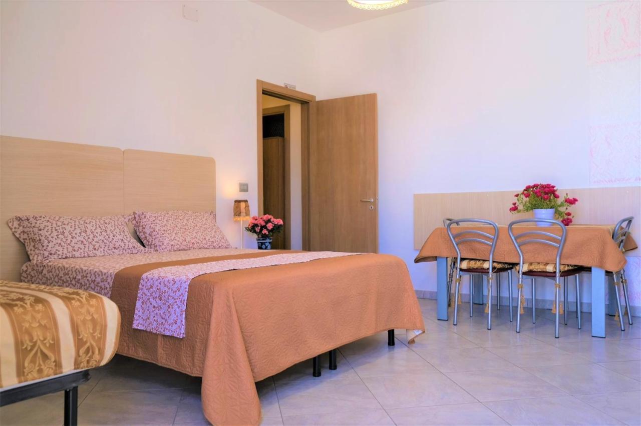 Da Casa Tiziana Hotel Porto Cesareo Exterior photo